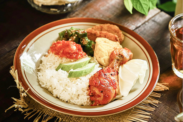 ナシチャンプル